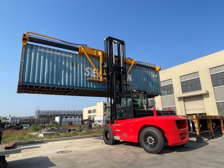 forklift+container clamp 1 forklift+container clamp 1