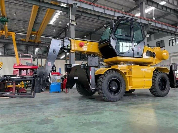 4 Ton 15 Meters 360 Degree Rotate Telescopic Forklift Truck